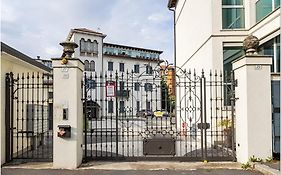 LUX Apartment 2 Milano Metro M2